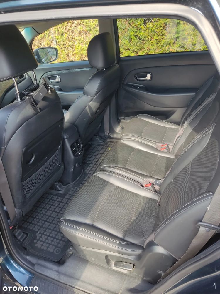 Kia Carens 1.6 GDI L 7os - 27