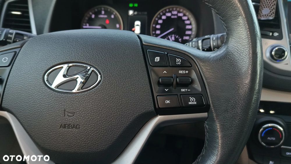 Hyundai Tucson 2.0 CRDI Premium 4WD - 24