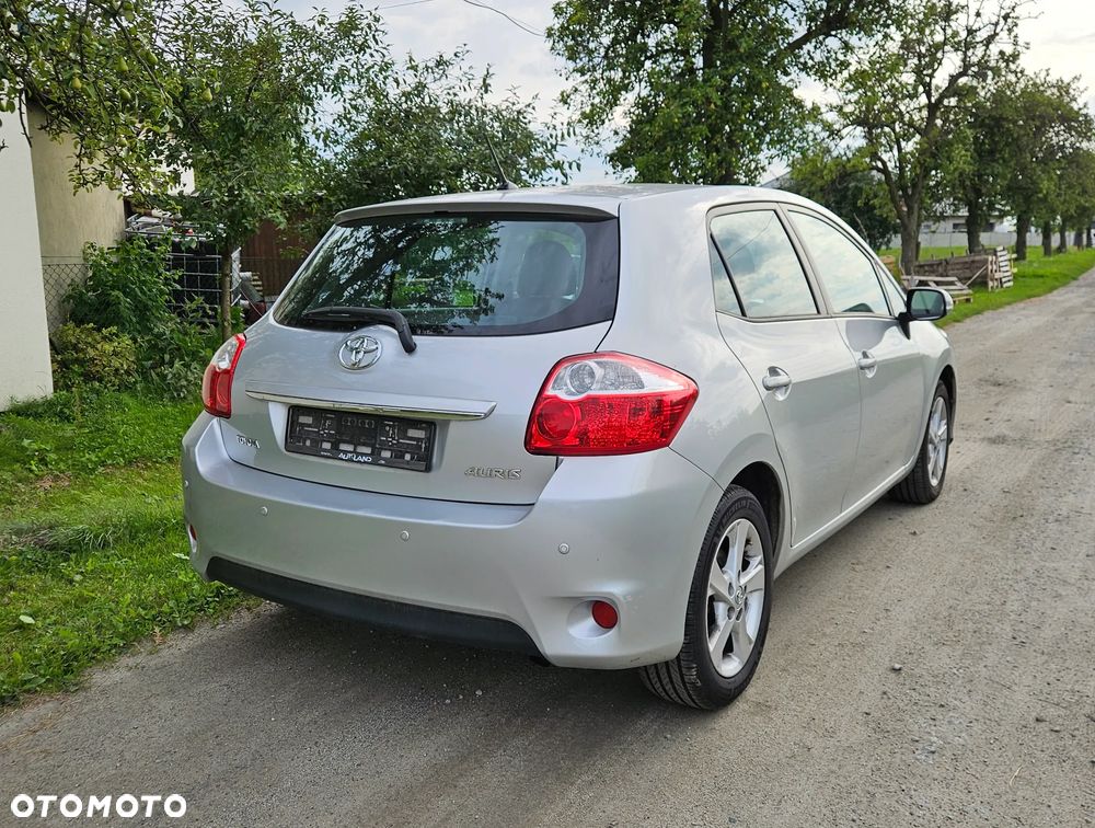 Toyota Auris 1.6 Edition - 12