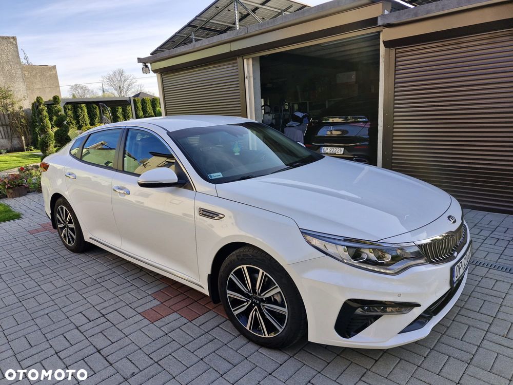 Kia Optima - 1