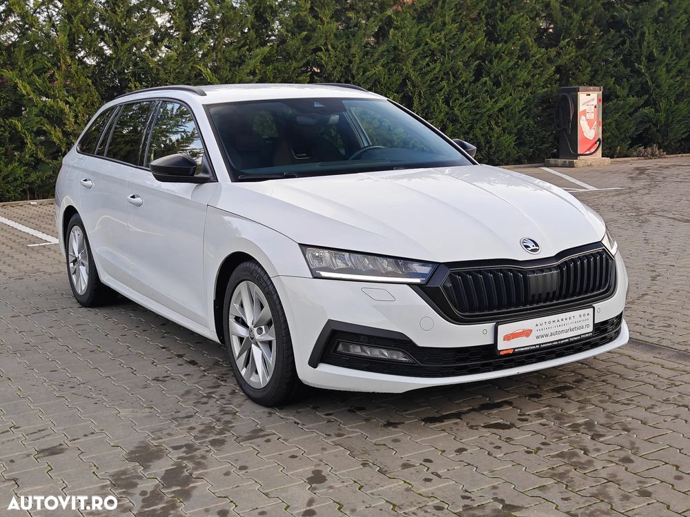 Skoda Octavia Combi 2.0 TDI DSG Sportline - 2