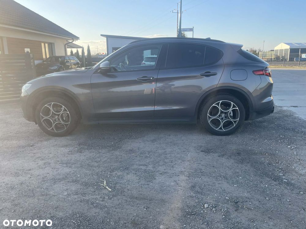 Alfa Romeo Stelvio 2.2 16V AT8 Q4 Sprint - 9