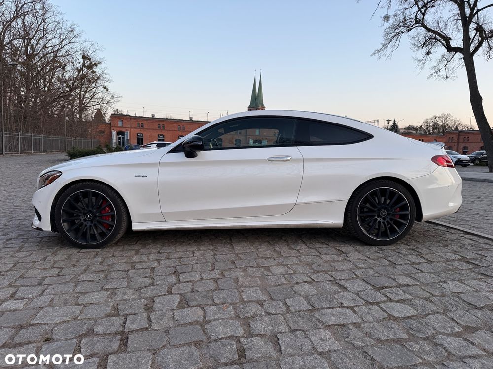 Mercedes-Benz Klasa C AMG 43 4Matic 9G-TRONIC Night Edition - 15