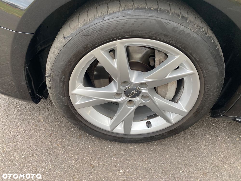 Audi A4 Avant 40 TDI quattro S tronic S line - 25