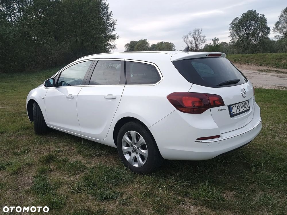 Opel Astra 2015