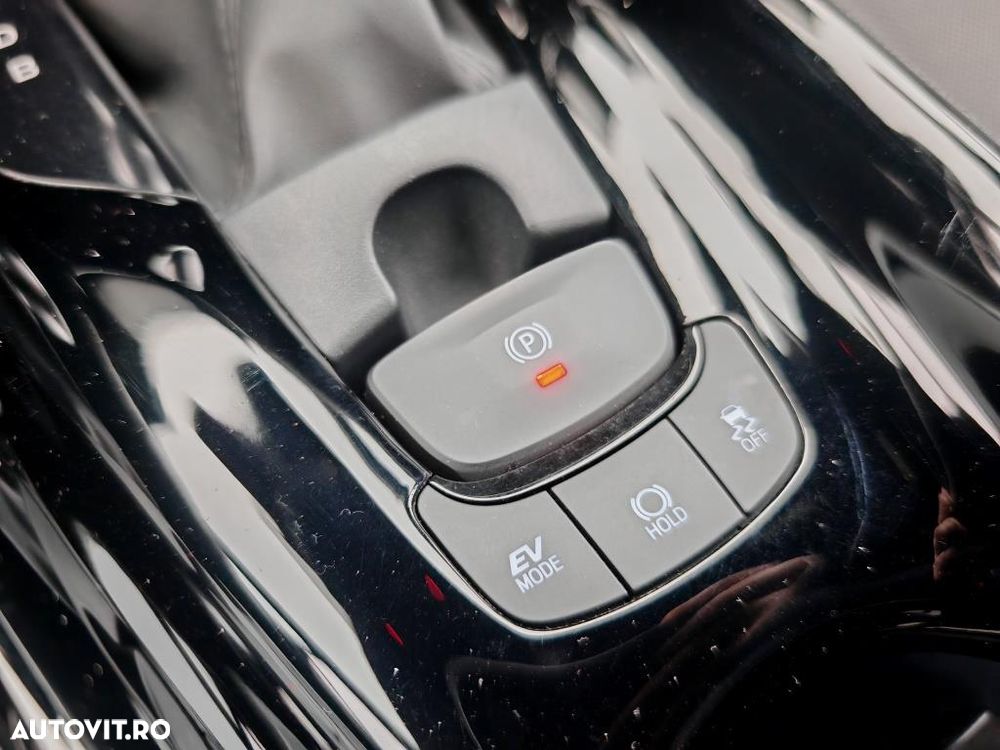 Toyota C-HR Hybrid Business-Edition - 18