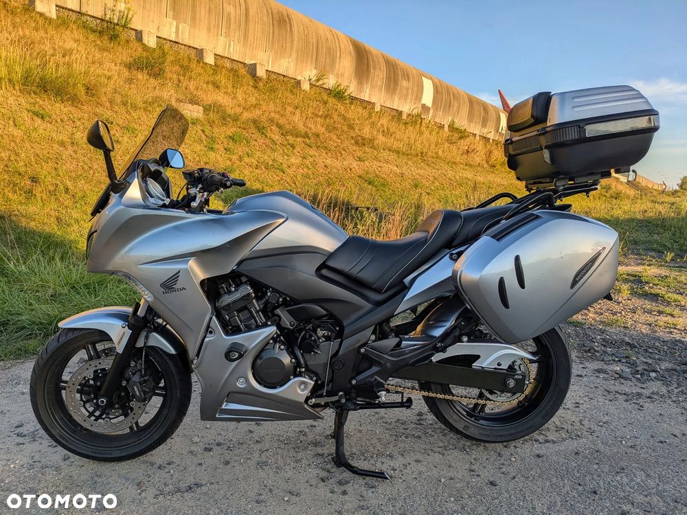 Honda CBF - 4