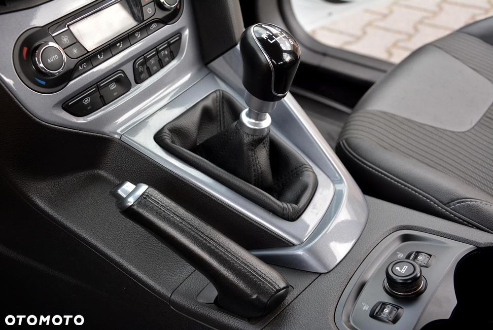 Ford Focus 1.6 EcoBoost Start-Stopp-System Titanium - 33