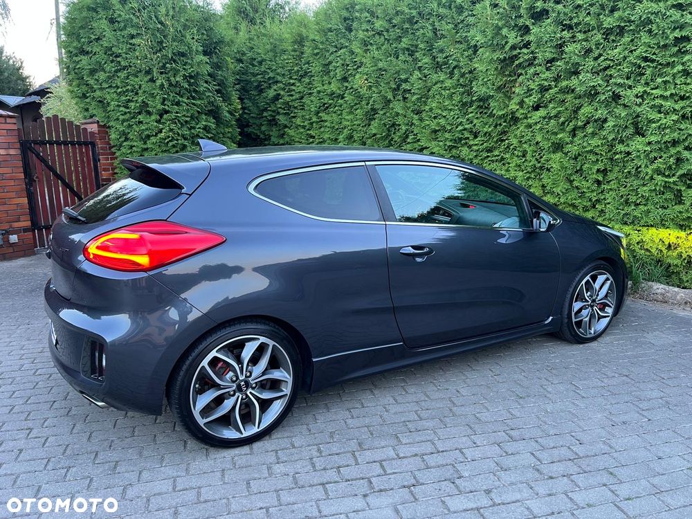 Kia ProCeed - 5