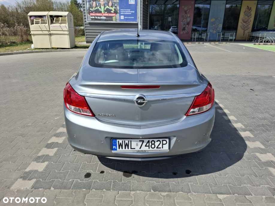 Opel Insignia 1.8 - 7