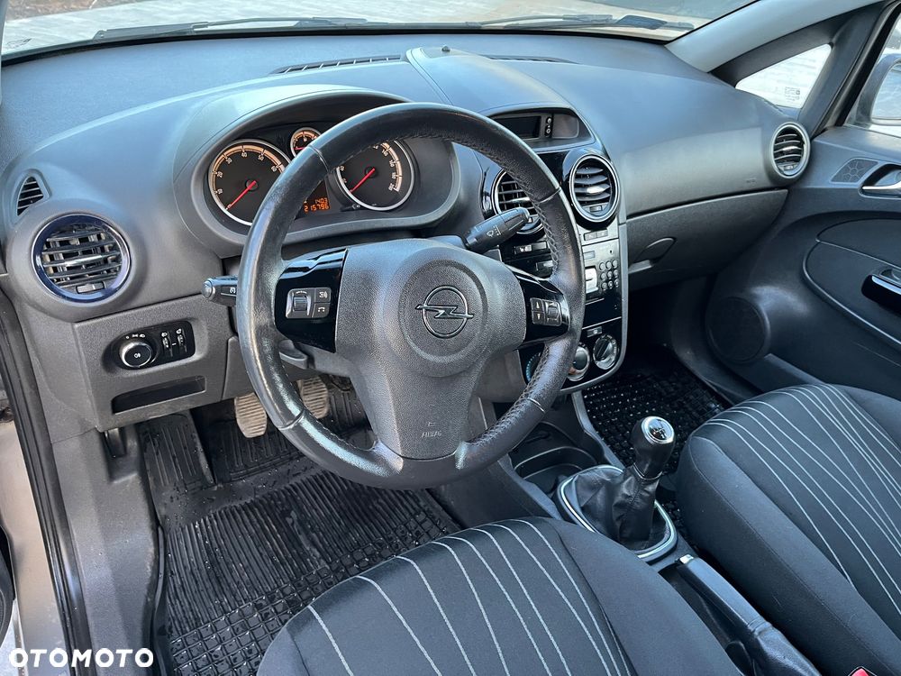 Opel Corsa 1.2 16V 111 - 8