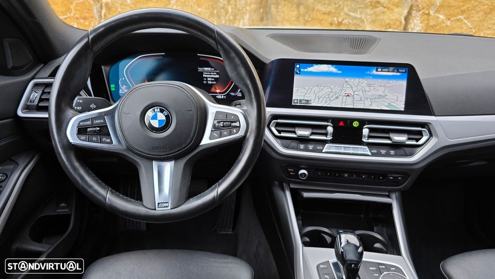 BMW 318 d Touring Line Sport Auto - 13
