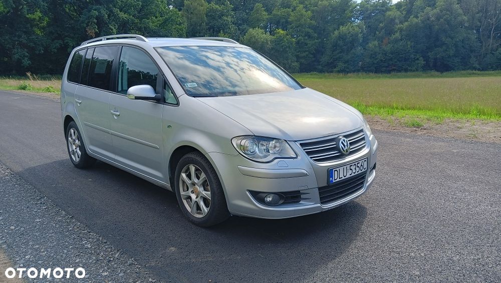 Volkswagen Touran - 2