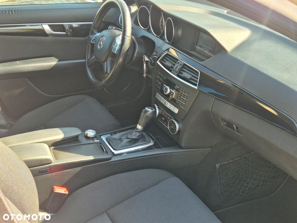 Mercedes-Benz Klasa C 180 (BlueEFFICIENCY) 7G-TRONIC Elegance - 20