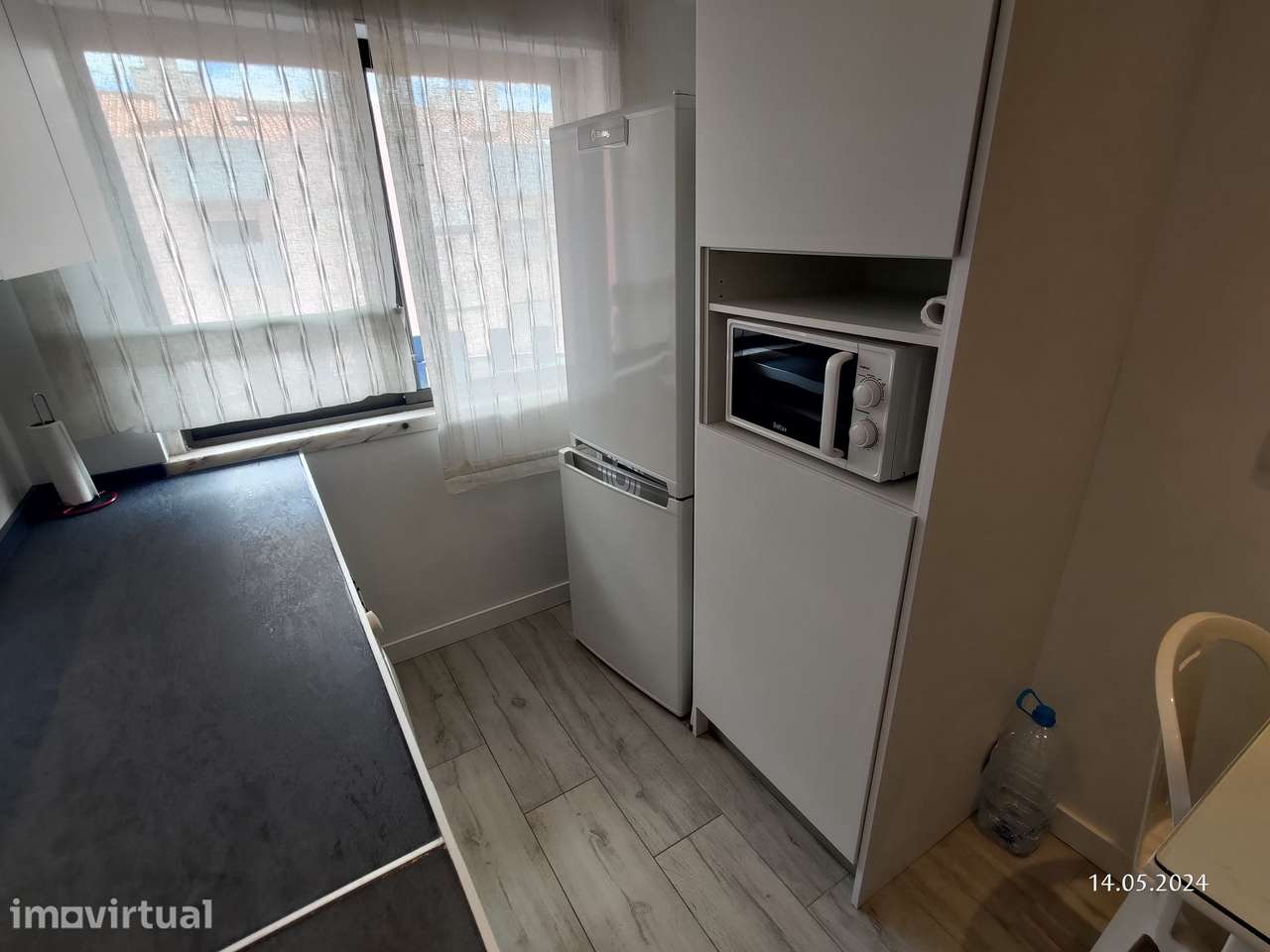 Quarto para arrendar em Rua Elias Garcia 197, Cacém e São Marcos - Grande imagem: 2/8