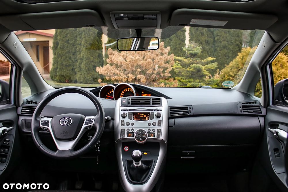 Toyota Verso 2.0 D-4D Executive - 16