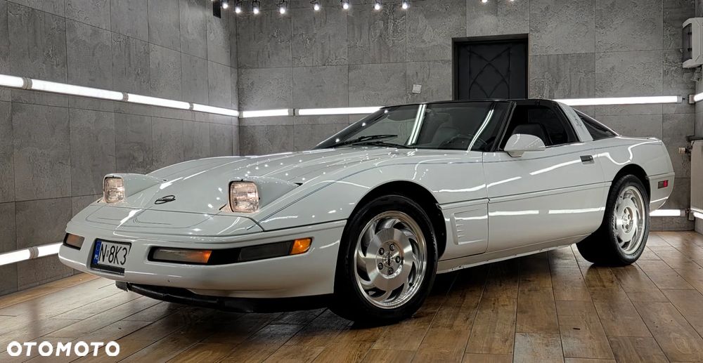 Chevrolet Corvette - 6