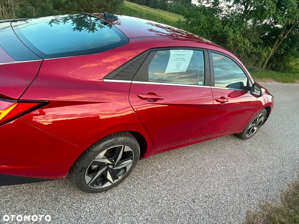 Hyundai Elantra 1.6 Executive - 19