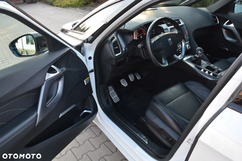 Citroën DS5 BlueHDi 150 Sport Chic - 19