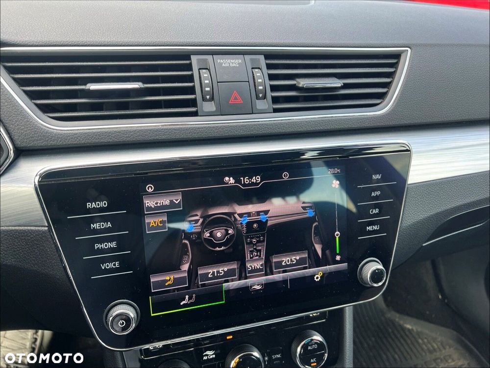 Skoda Superb 2.0 TDI SCR Ambition DSG - 25
