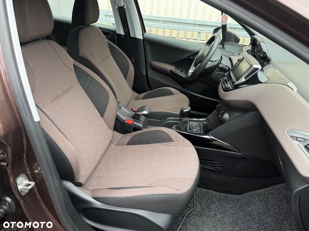 Peugeot 2008 - 15