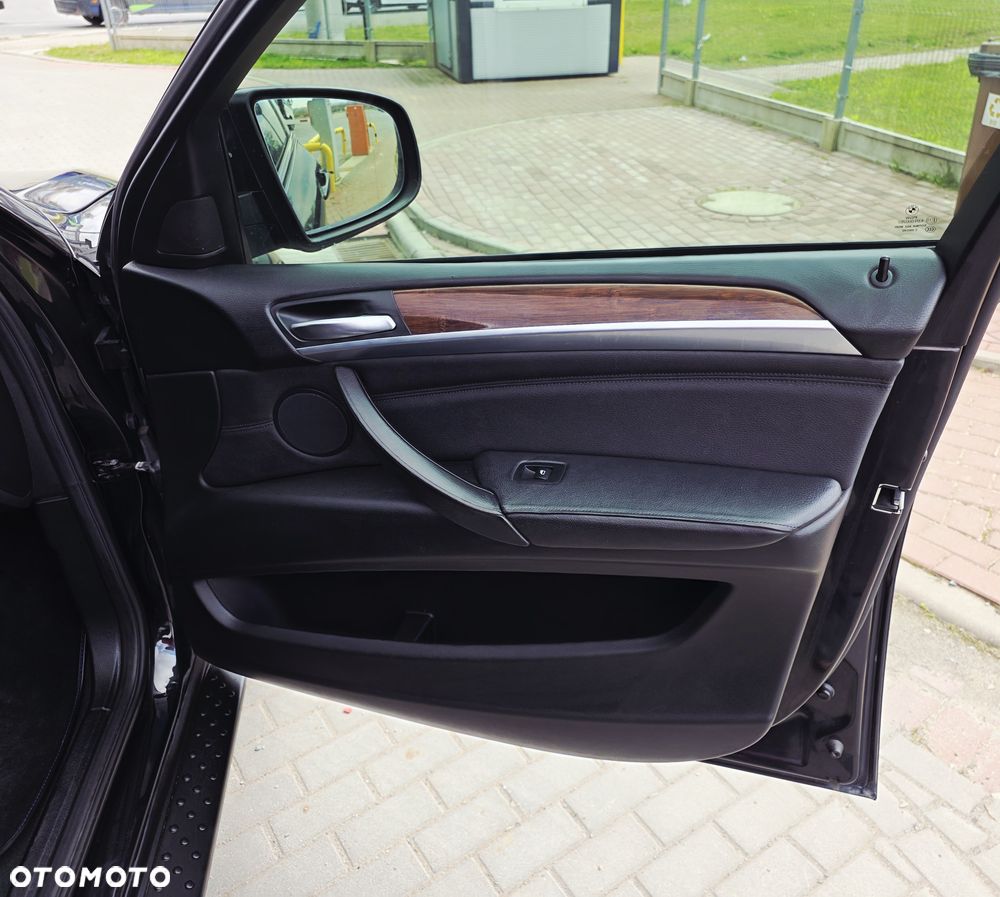BMW X6 - 13