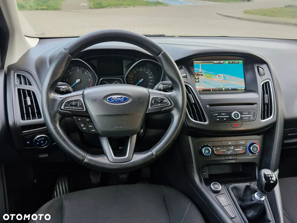 Ford Focus 1.5 TDCi SYNC Edition ASS - 21