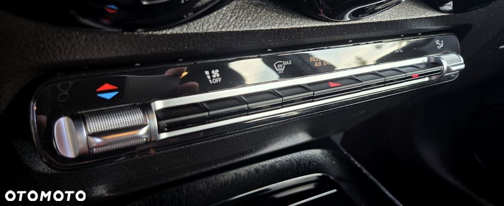 Mercedes-Benz GLB 200 d 8G-DCT AMG Line - 27