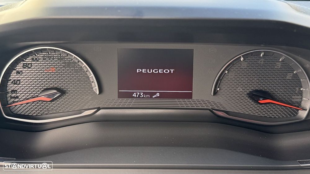 Peugeot 2008 1.2 PureTech Active Pack - 16