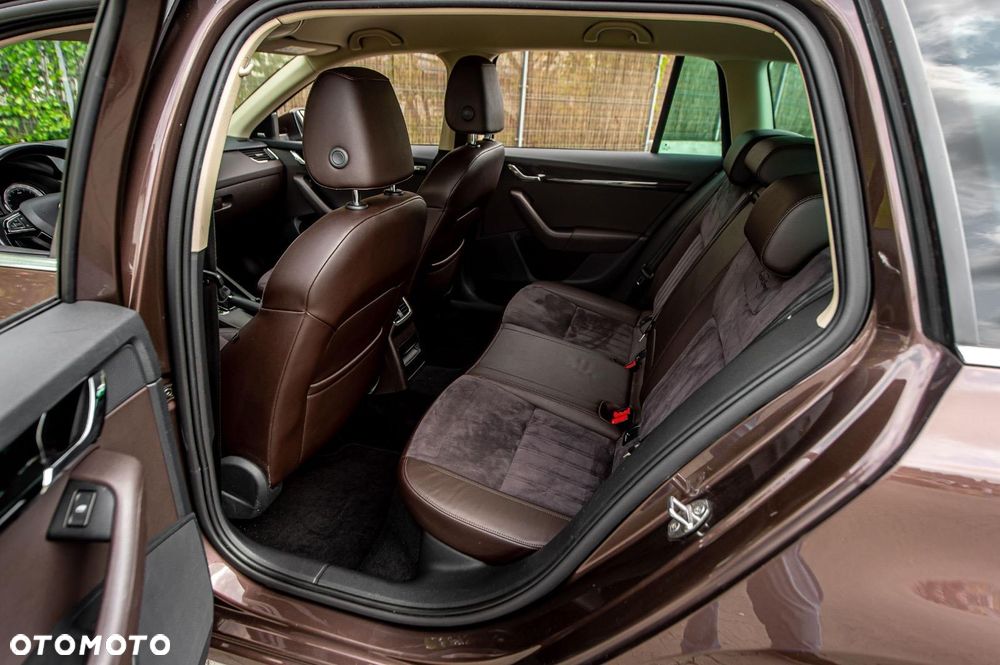 Skoda Octavia 1.8 TSI (Green tec) 4x4 DSG L&K - 23