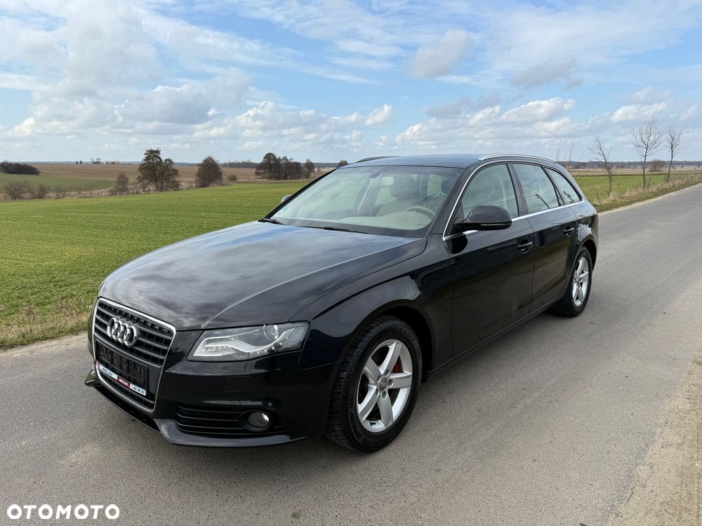 Audi A4 Avant 2.0 TFSI Attraction - 2