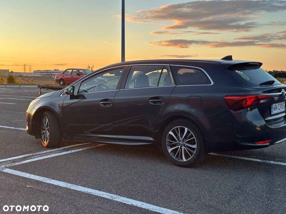 Toyota Avensis 2.0 D-4D Active Business - 5