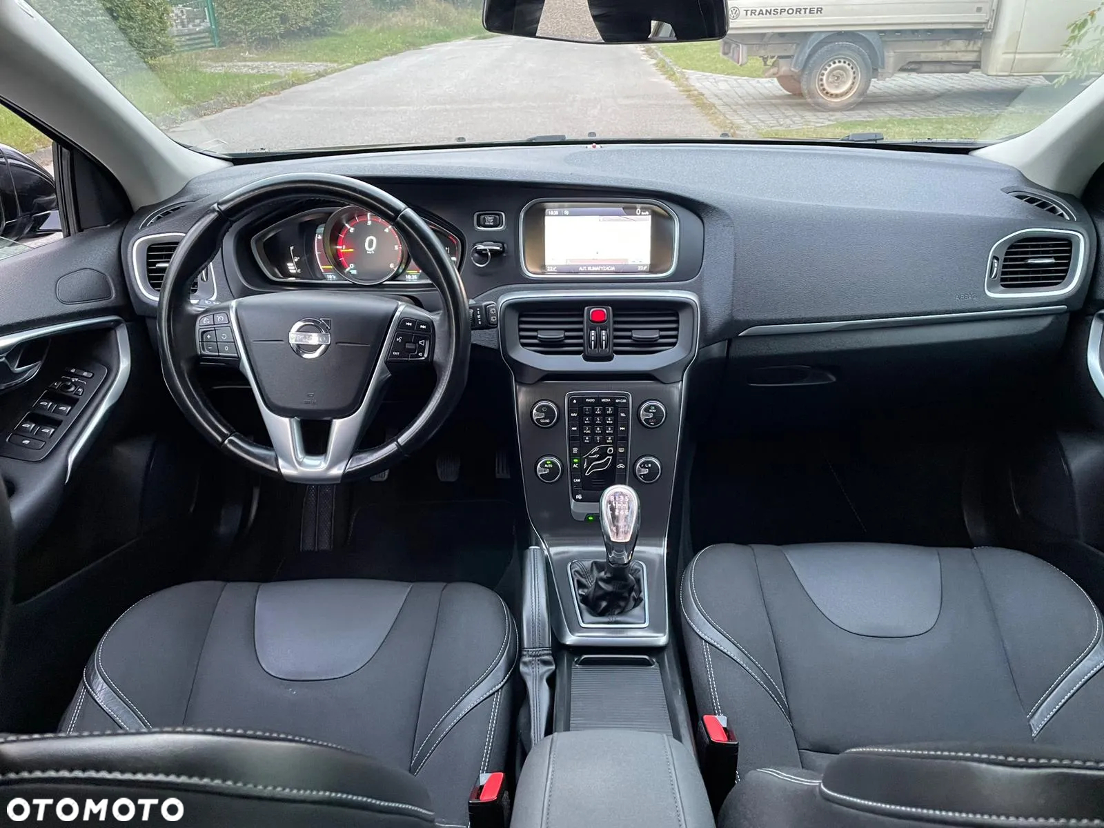 Volvo V40 D2 Summum - 27