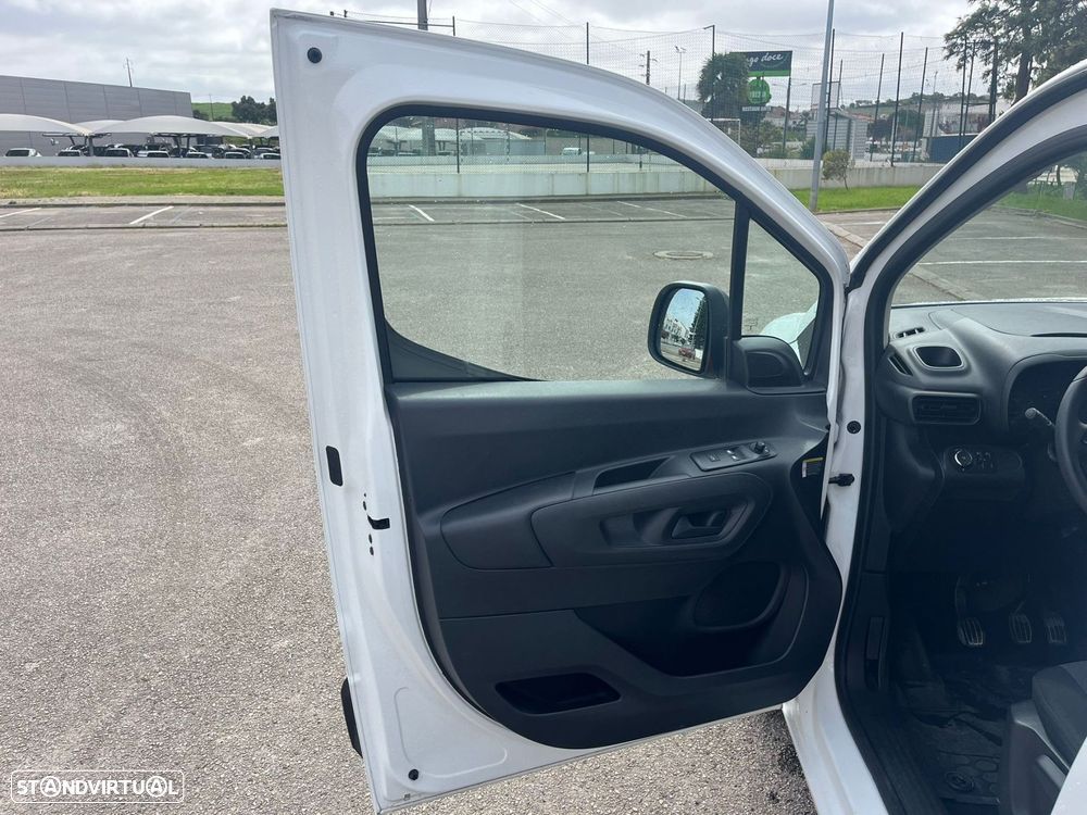 Opel Combo 1.5 CDTi 102cv L1H1 - FIBRADA ISOTÉRMICA C/FRIO - 23