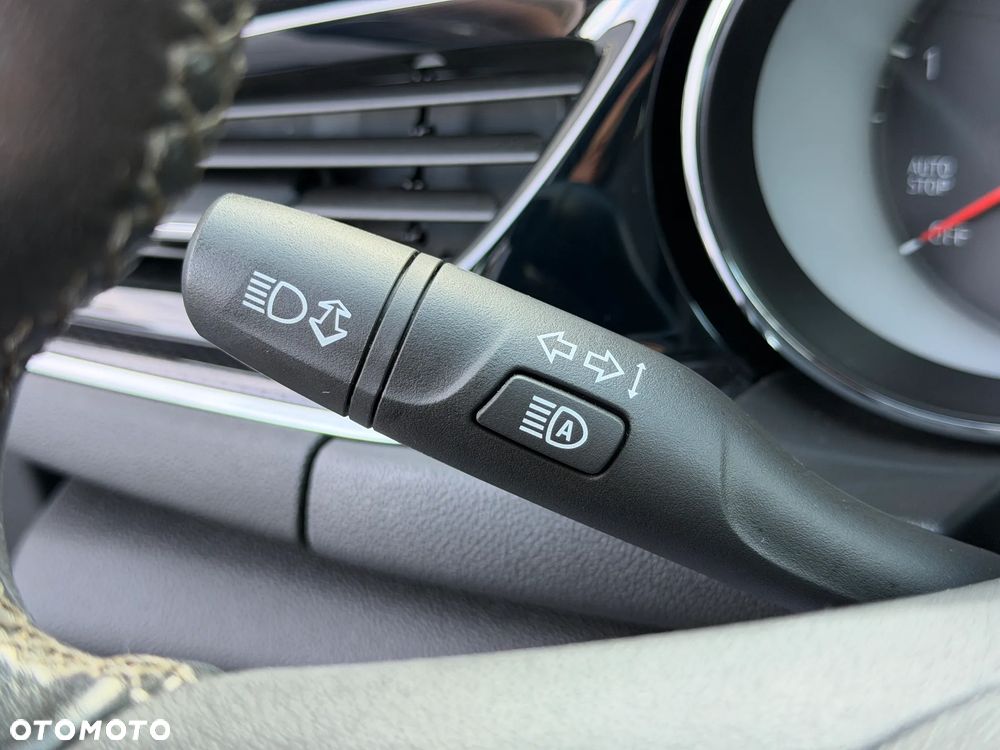Opel Insignia 2.0 CDTI Elegance S&S - 17