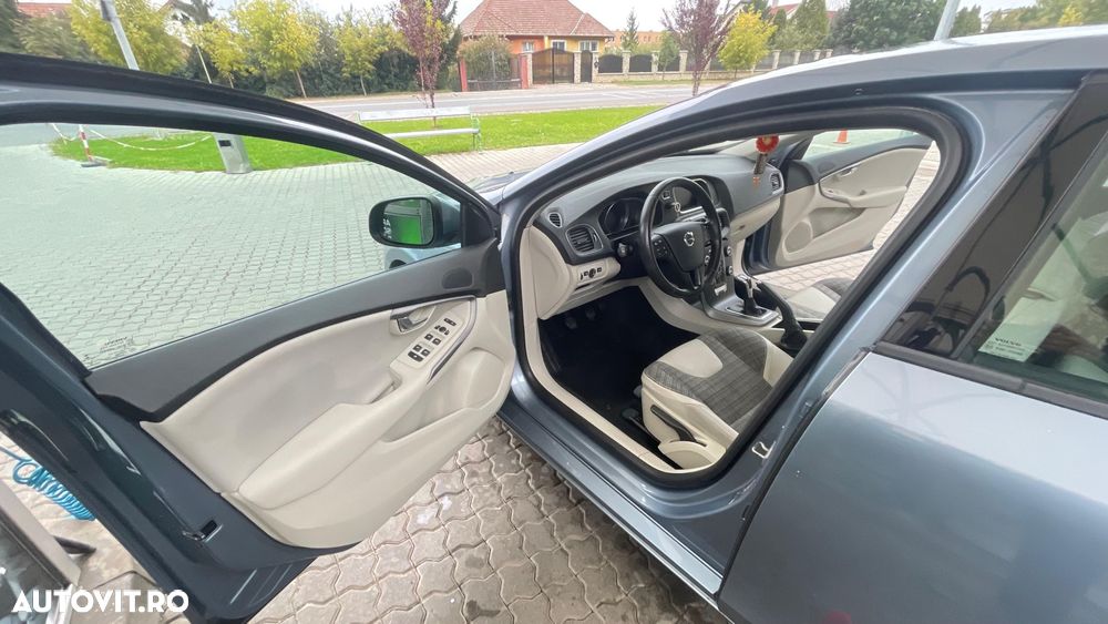 Volvo V40 D2 Basic - 6