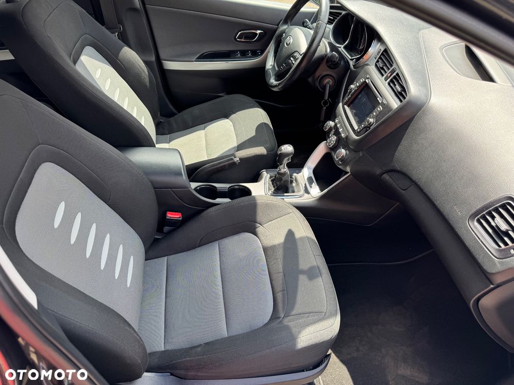 Kia Ceed 1.6 CRDi 128 ISG Fifa World Cup Edition - 22
