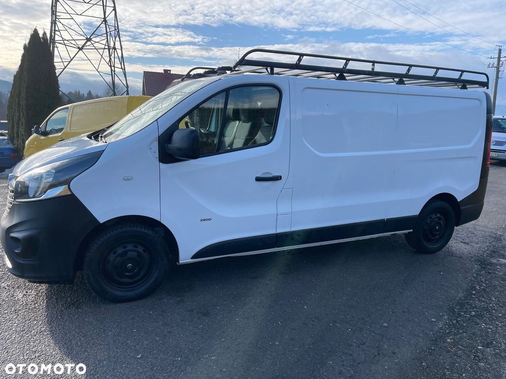Opel Vivaro - 8