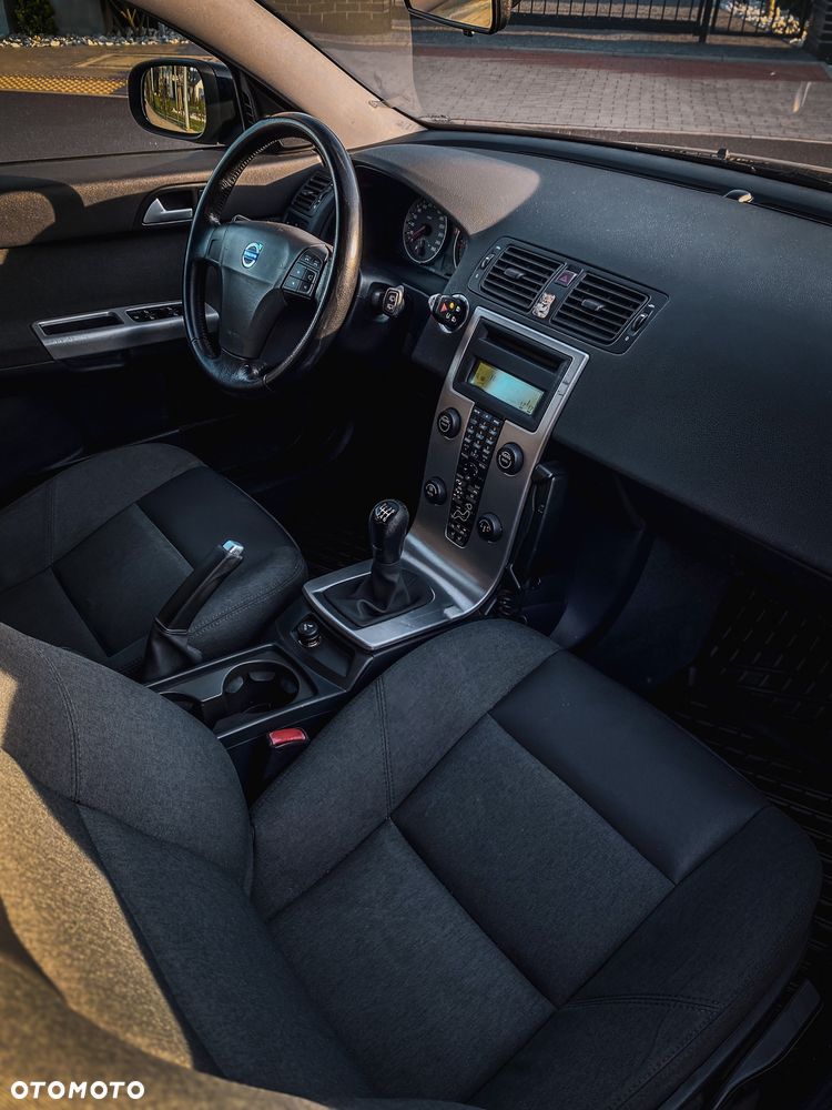 Volvo V50 2.0D - 16