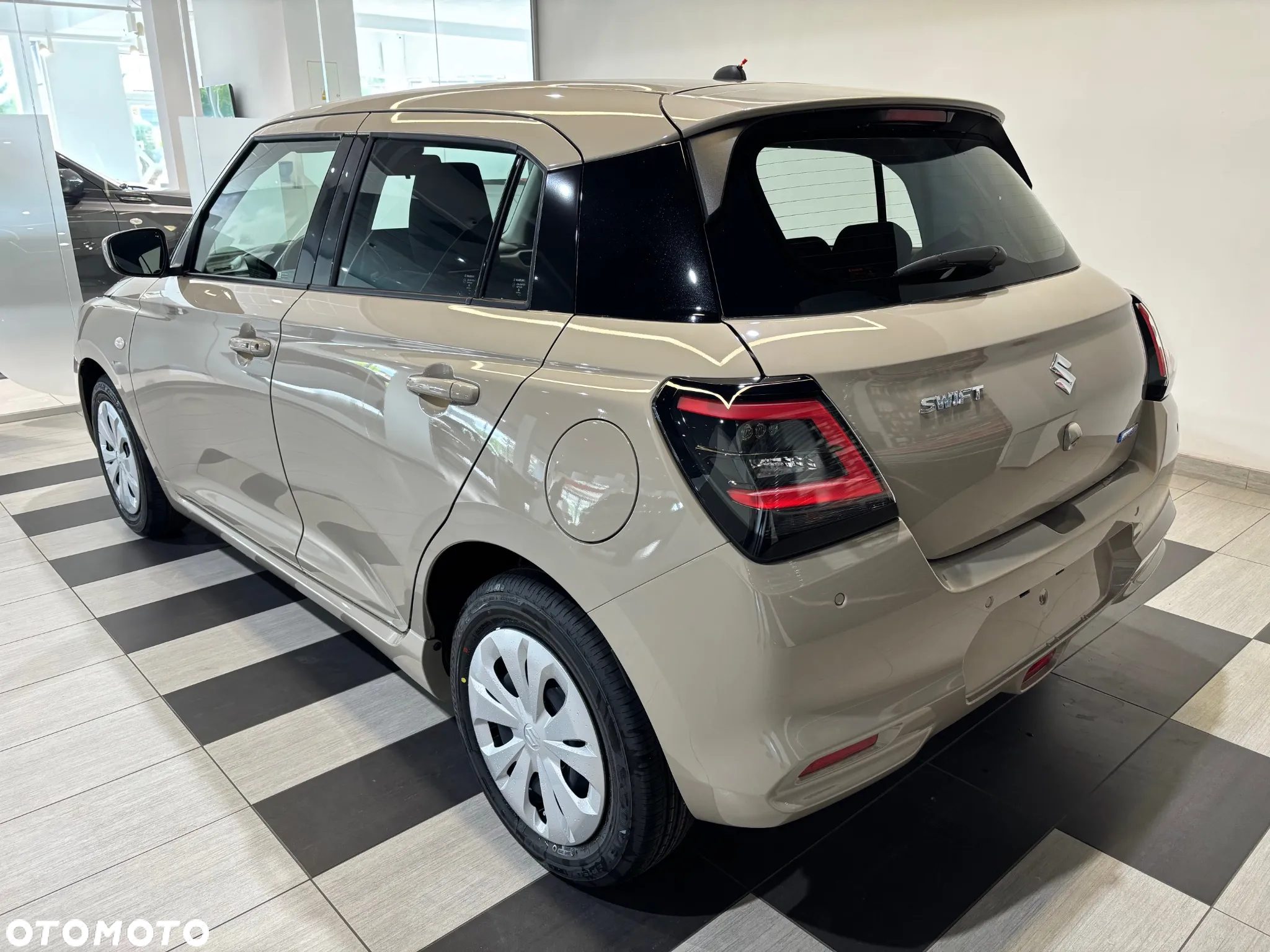 Suzuki Swift 1.2 Dualjet SHVS Premium - 4