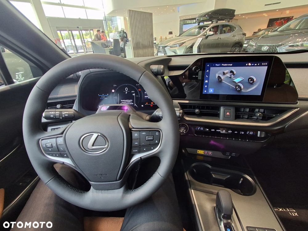Lexus UX 300h Business - 22