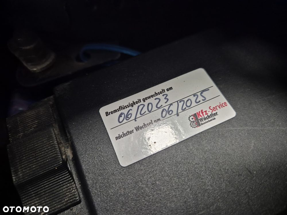 Volkswagen Caddy Comfortline BMT - 17