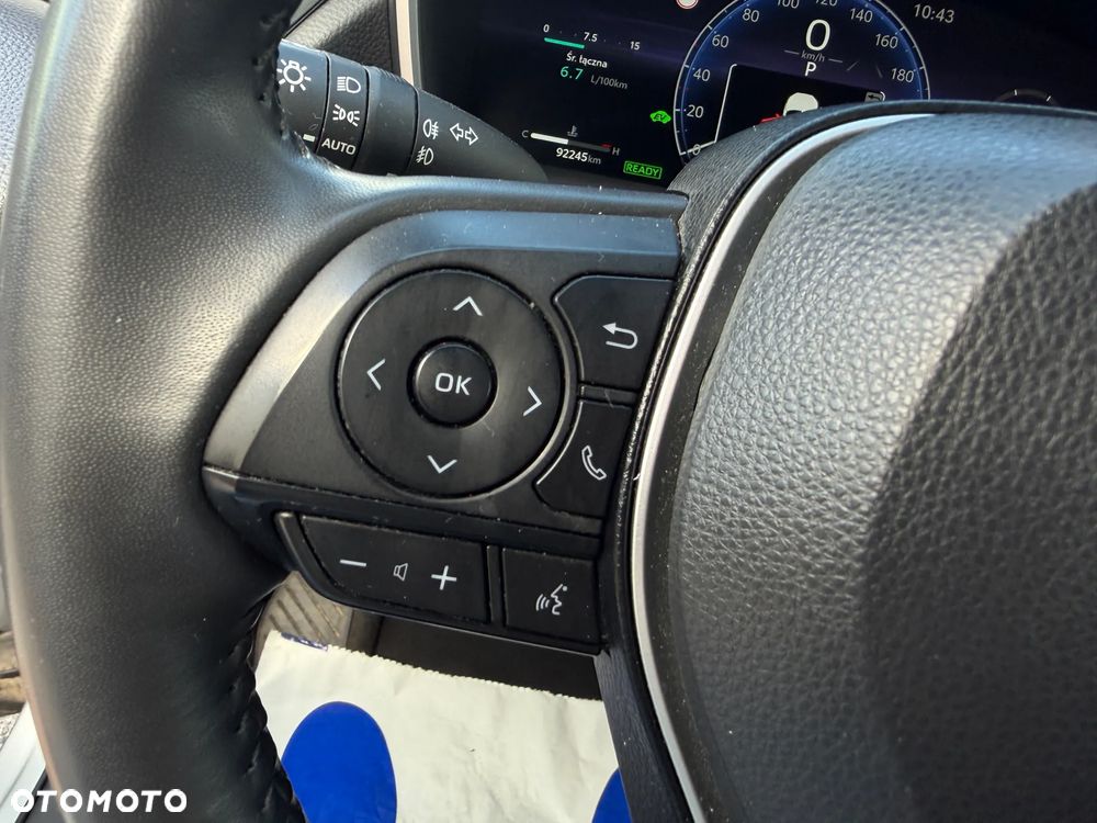 Toyota Corolla Cross 2.0 Hybrid Comfort - 25
