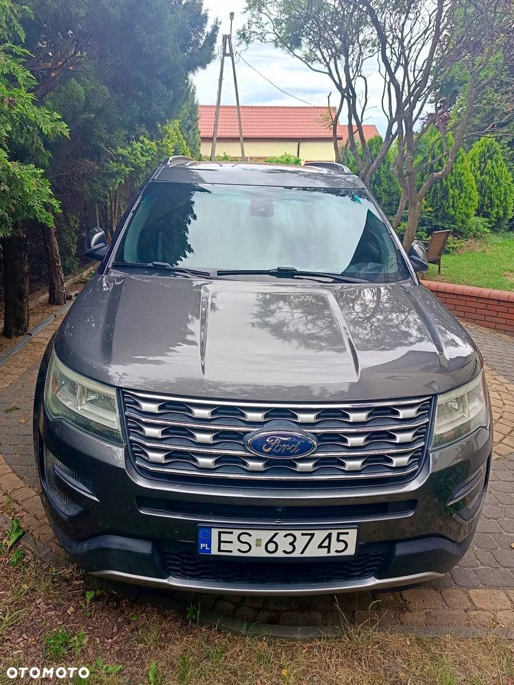 Ford Explorer - 2