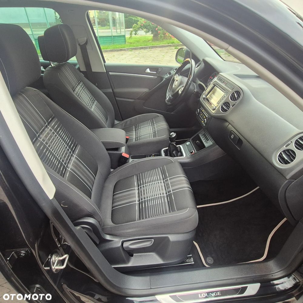 Volkswagen Tiguan 2.0 TDI DPF 4Motion BlueMotion Technology Lounge Sport & Style - 17