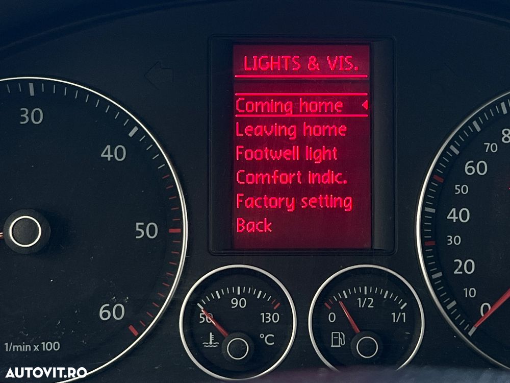 Volkswagen Jetta 1.9 TDI DPF United - 30