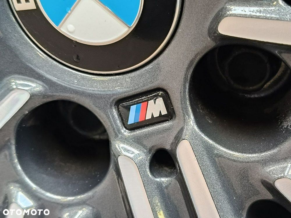 BMW Seria 3 320i M Sport - 13