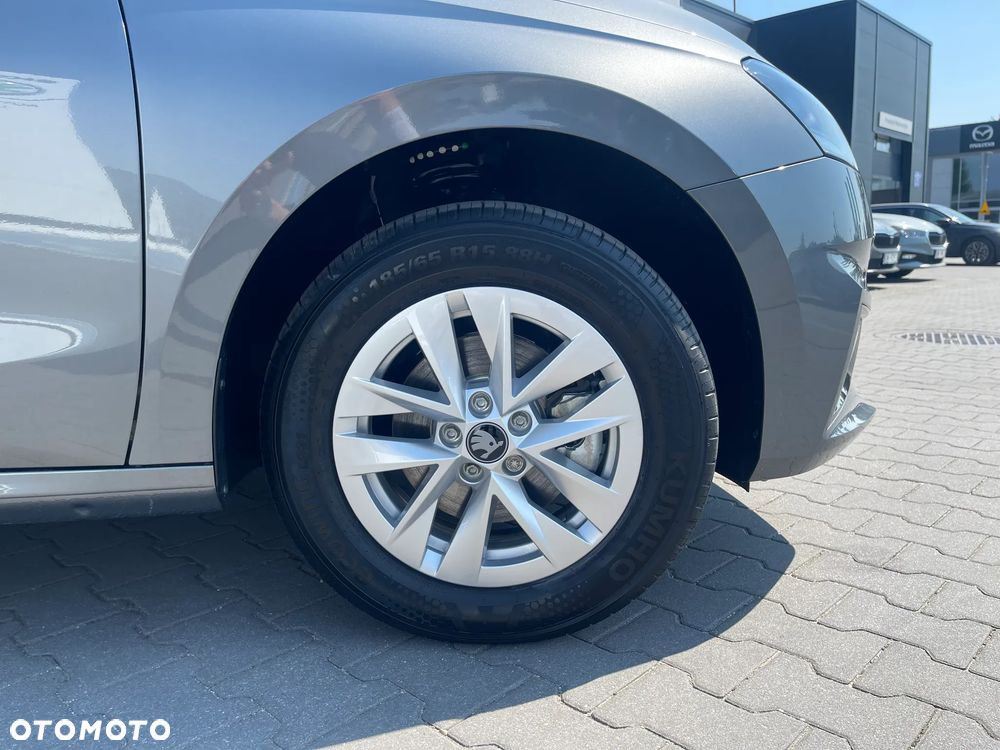 Skoda Fabia 1.0 TSI Drive - 5