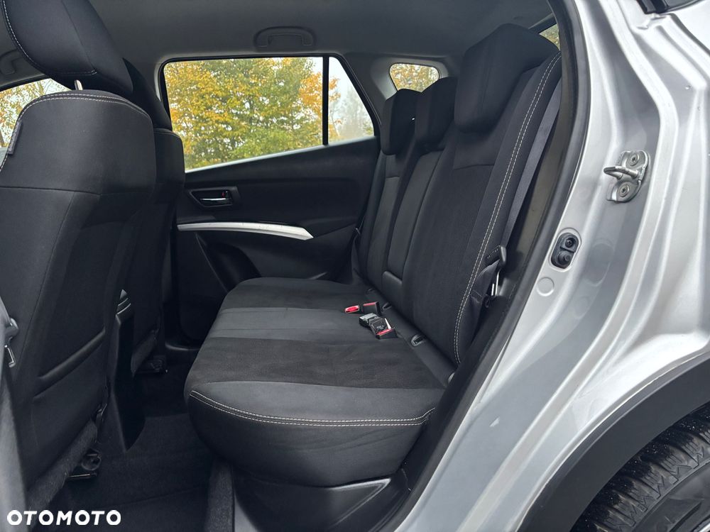 Suzuki S-Cross - 13