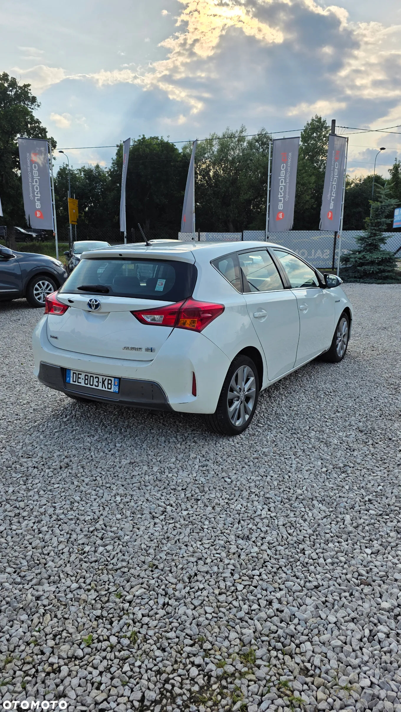 Toyota Auris 1.8 VVT-i Hybrid Automatik Comfort - 8